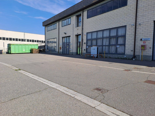 Laboratorio Artigianale in affitto a Capraia e Limite