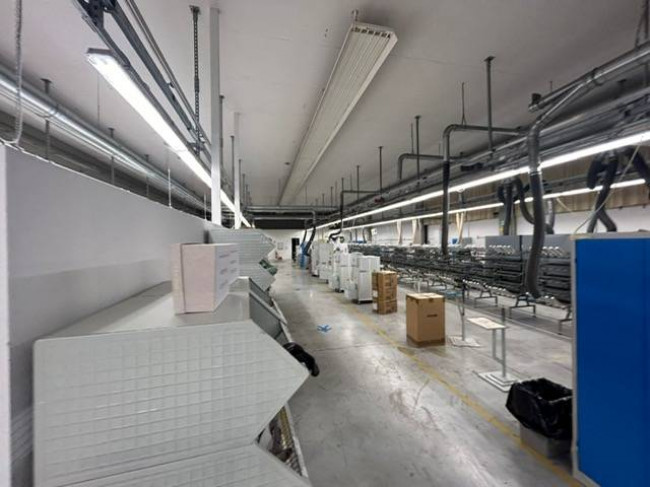 Laboratorio Artigianale in affitto a Capraia e Limite