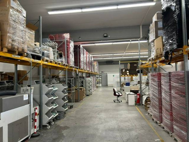 Laboratorio Artigianale in affitto a Empoli