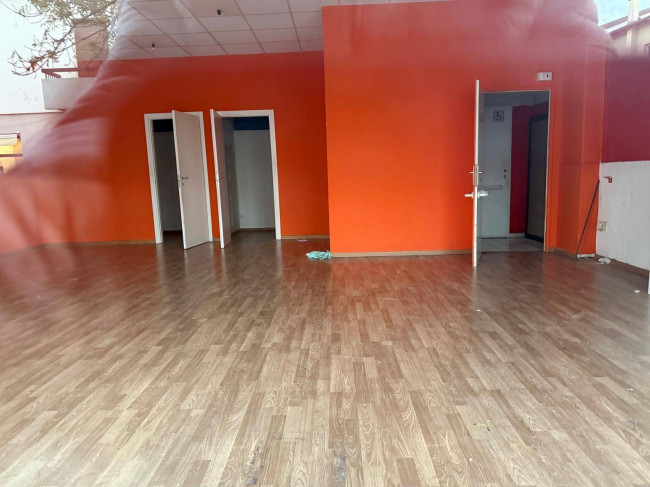 Fondo Commerciale in affitto a Empoli
