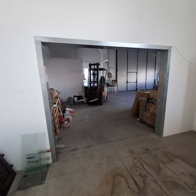 Capannone in affitto a Longiano