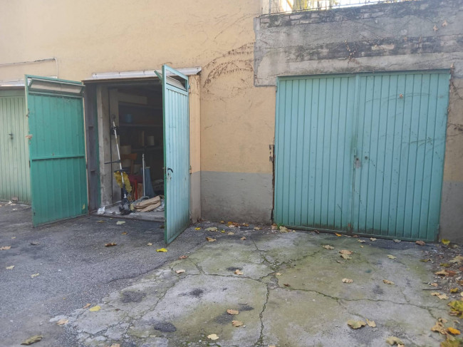 Box o garage in affitto a Bologna