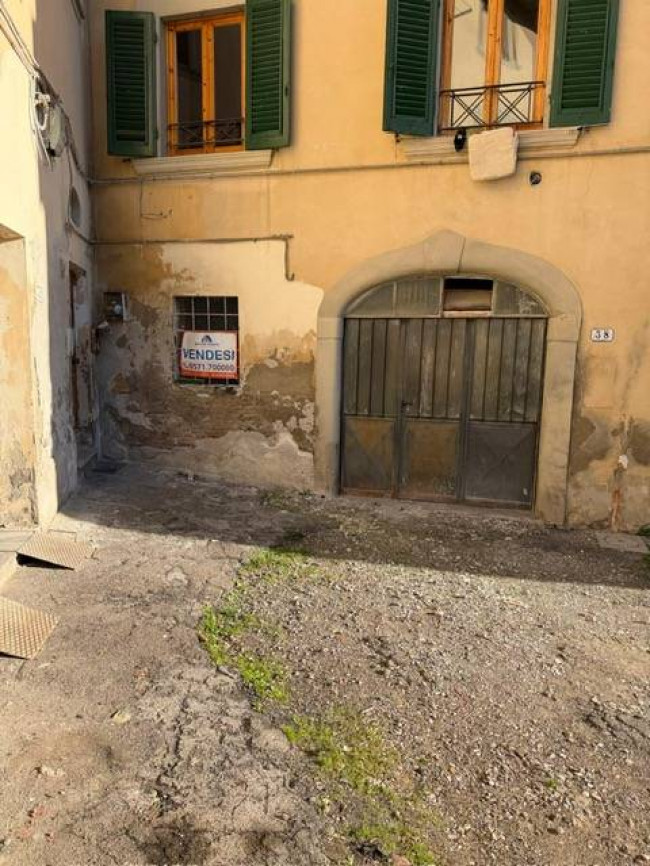 Box o garage in vendita a Castelfiorentino