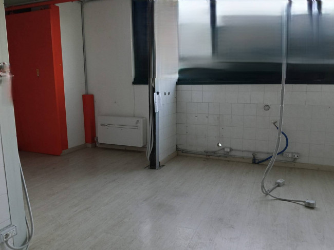 Capannone in affitto a Poggibonsi