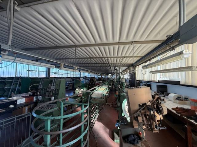 Capannone in affitto a Cerreto Guidi