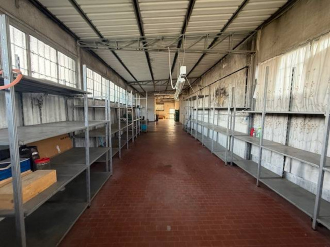 Capannone in affitto a Cerreto Guidi