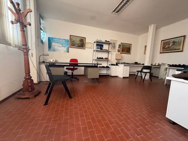 Capannone in affitto a Cerreto Guidi