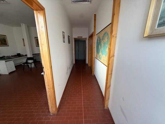 Capannone in affitto a Cerreto Guidi