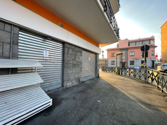 Negozio in affitto a Chivasso