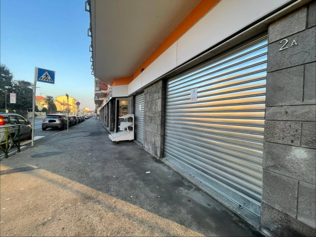 Negozio in affitto a Chivasso