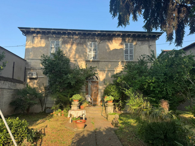 Casa semi indipendente in vendita a Meldola
