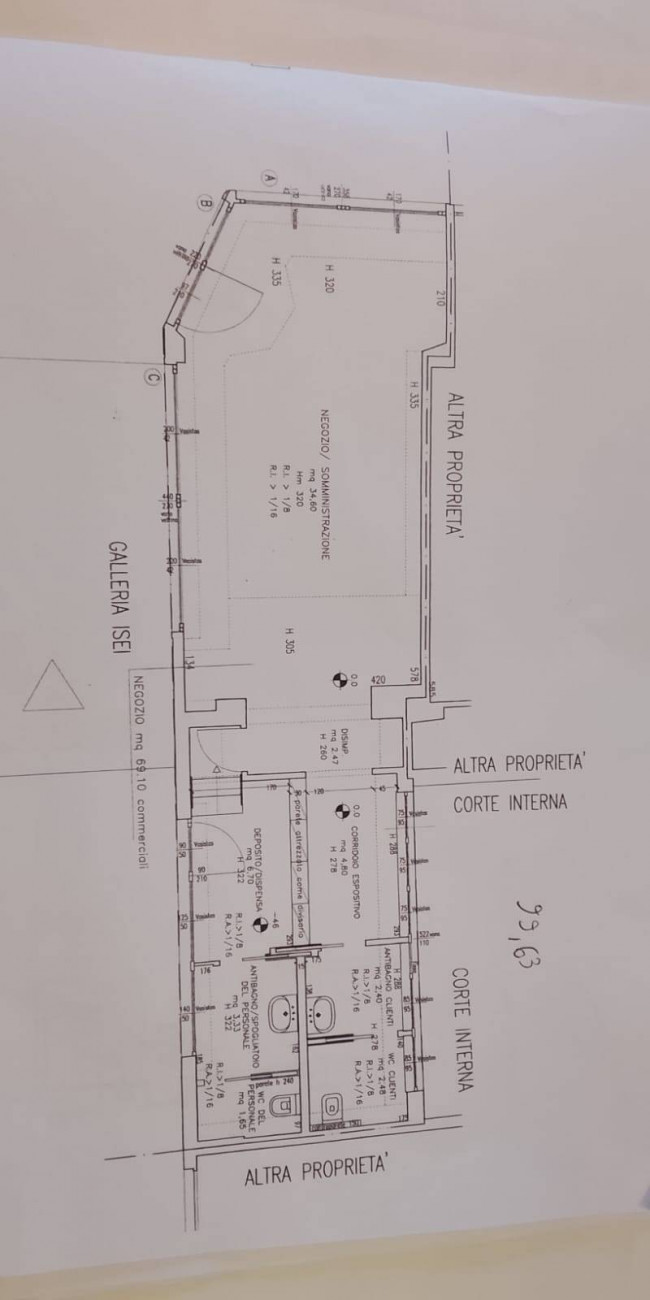 Fondo Commerciale in vendita a Cesena
