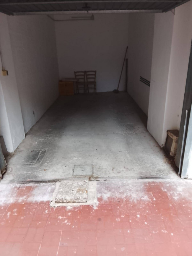Fondo Commerciale in vendita a Cesena