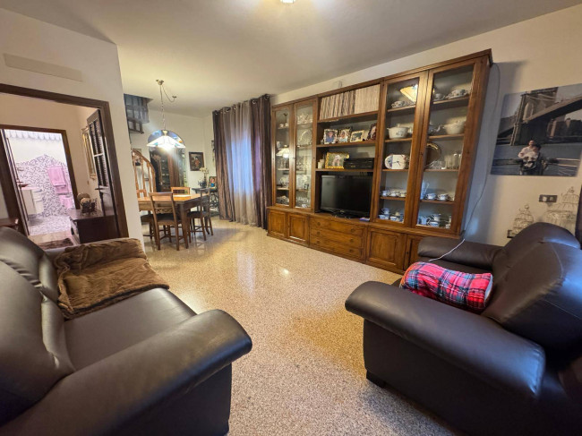 Casa indipendente in vendita a Cesena