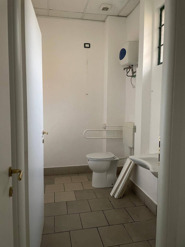 Negozio in affitto a Chivasso