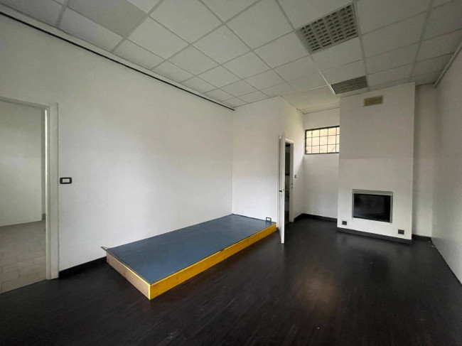 Negozio in affitto a Chivasso