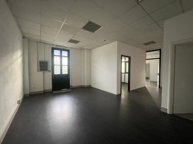 Negozio in affitto a Chivasso