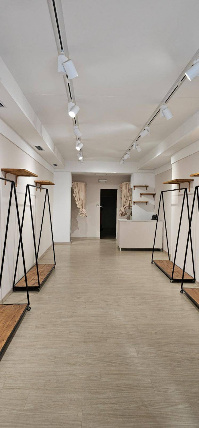 Fondo Commerciale in affitto a Empoli