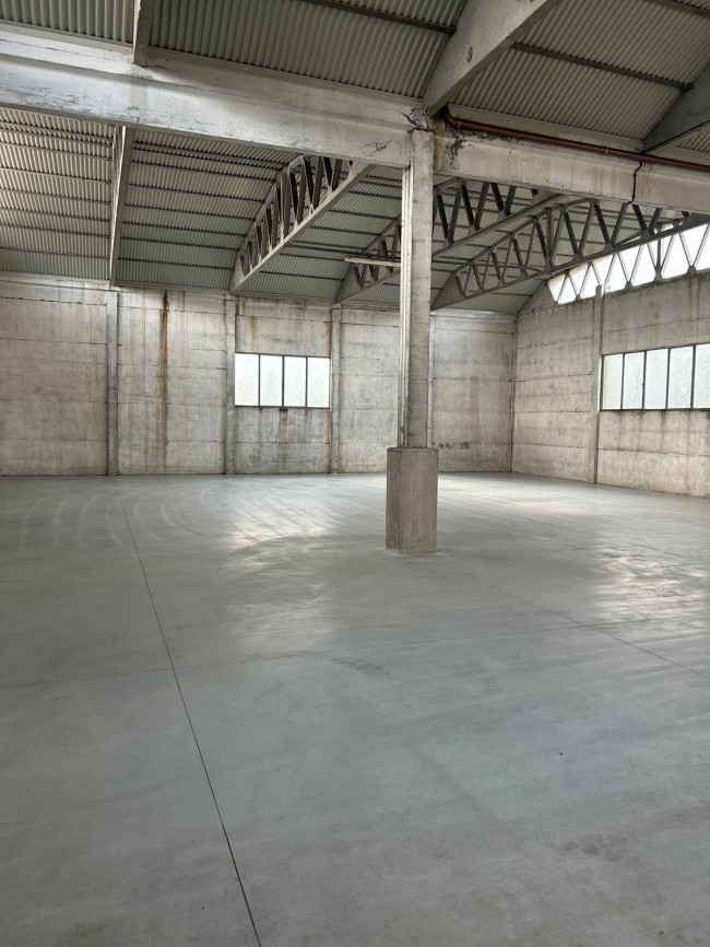 Capannone in affitto a Cerreto Guidi