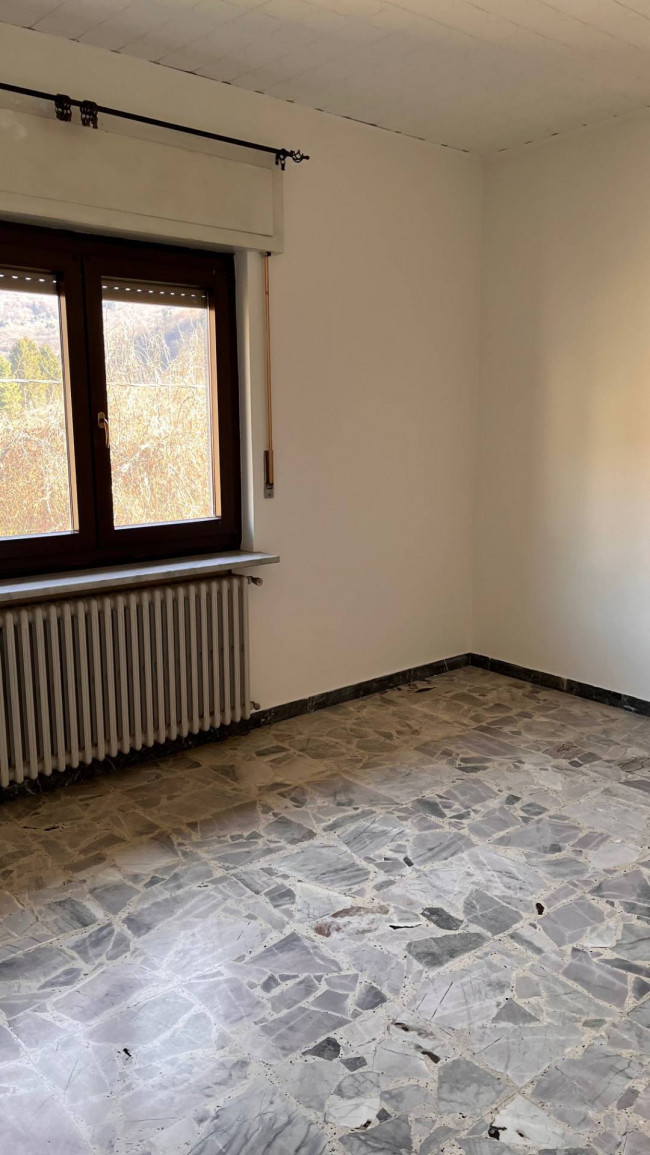 Appartamento in affitto a Cremenaga