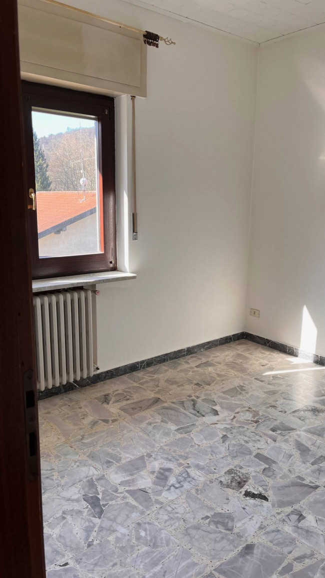 Appartamento in affitto a Cremenaga