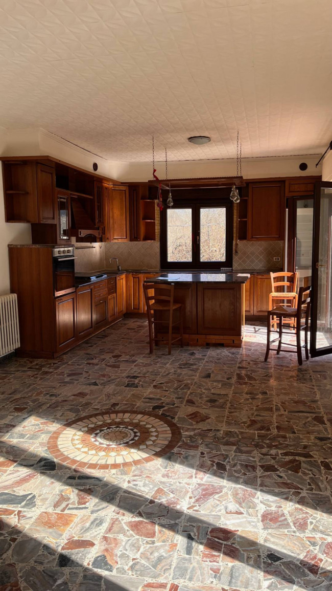 Appartamento in affitto a Cremenaga