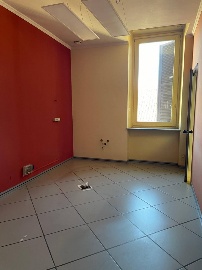 Ufficio in affitto a Chivasso