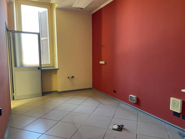Ufficio in affitto a Chivasso