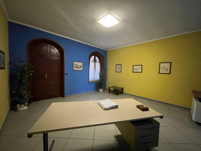 Ufficio in affitto a Chivasso