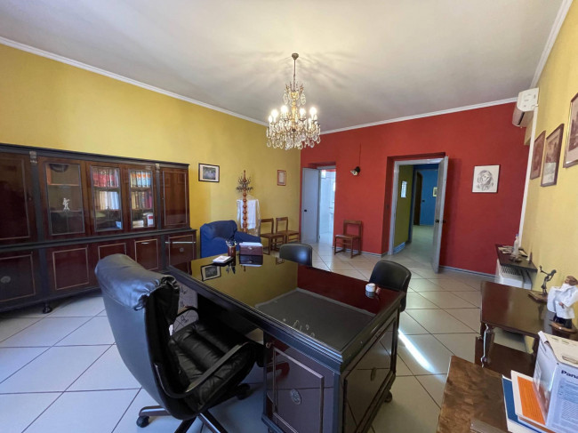 Ufficio in affitto a Chivasso