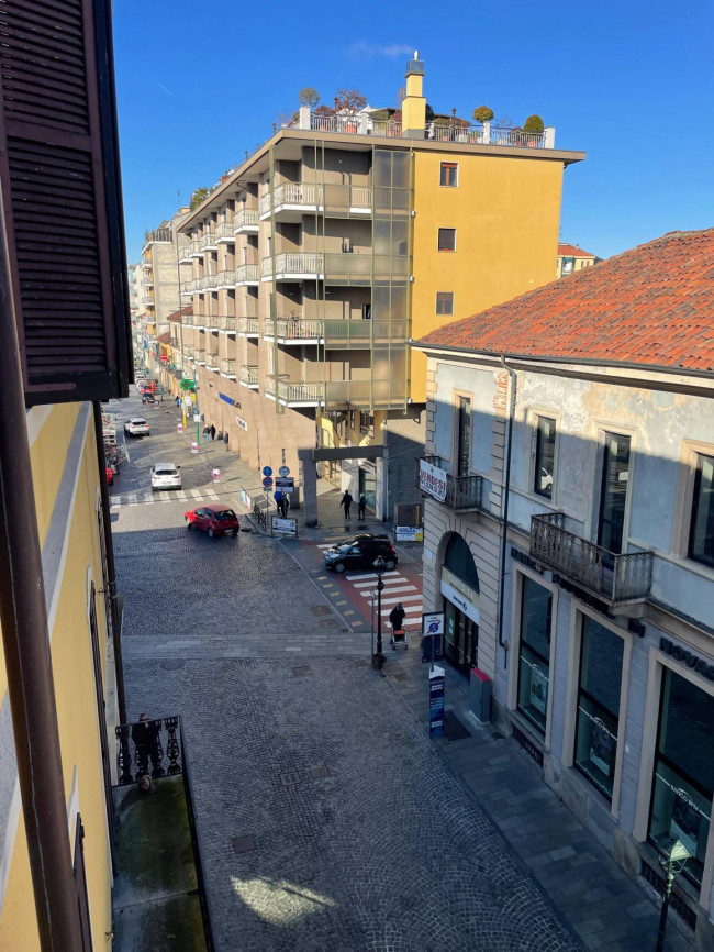 Ufficio in affitto a Chivasso