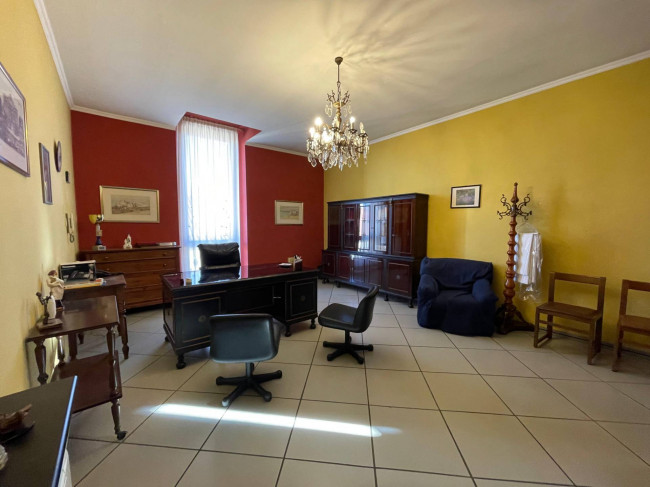 Ufficio in affitto a Chivasso