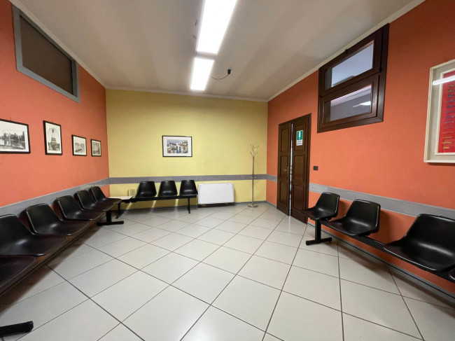 Ufficio in affitto a Chivasso