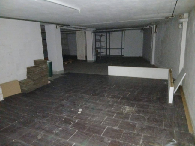 Negozio in affitto a Ravenna