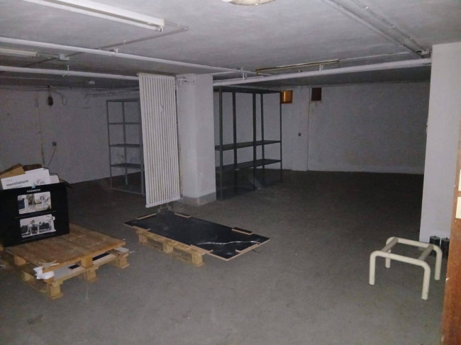 Negozio in affitto a Ravenna