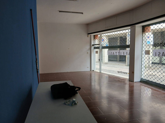 Negozio in affitto a Ravenna