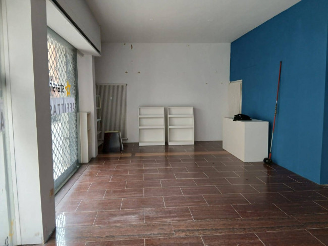 Negozio in affitto a Ravenna