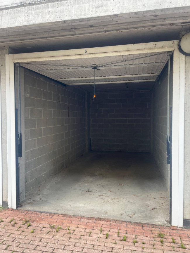 Box o garage in affitto a Chivasso