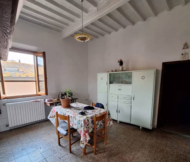 Appartamento in vendita a Capraia e Limite