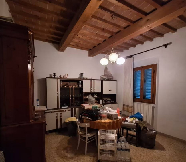 Appartamento in vendita a Capraia e Limite
