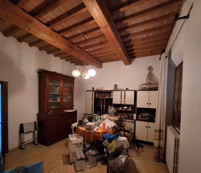 Appartamento in vendita a Capraia e Limite