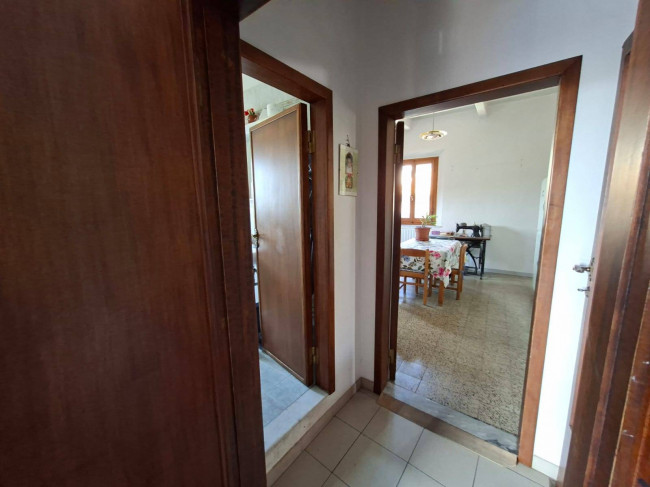 Appartamento in vendita a Capraia e Limite