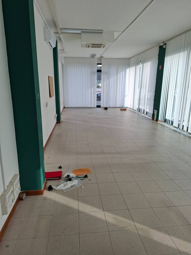Negozio in affitto a San Miniato