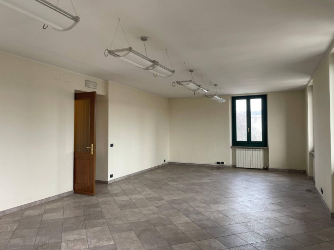 Ufficio in vendita a Caluso