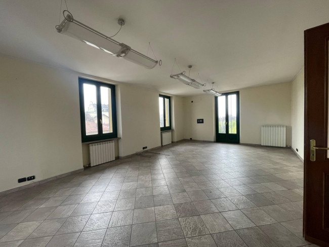 Ufficio in vendita a Caluso