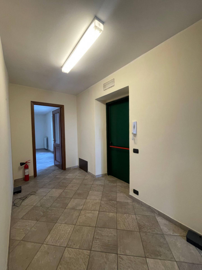 Ufficio in vendita a Caluso