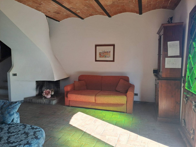 Appartamento in affitto a Capraia e Limite