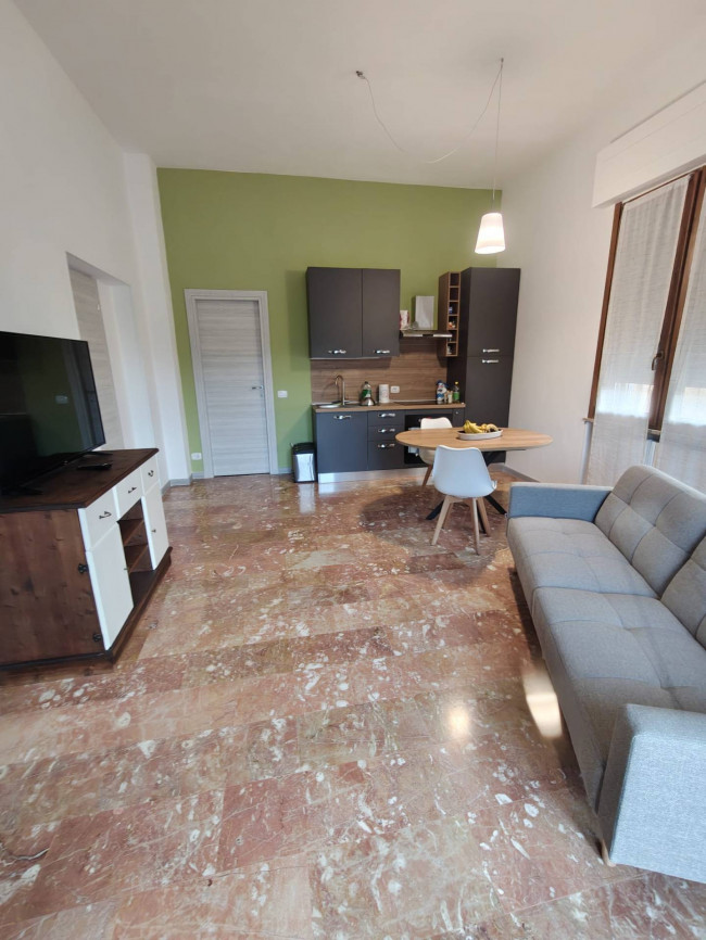 Stanza in affitto a Pontedera