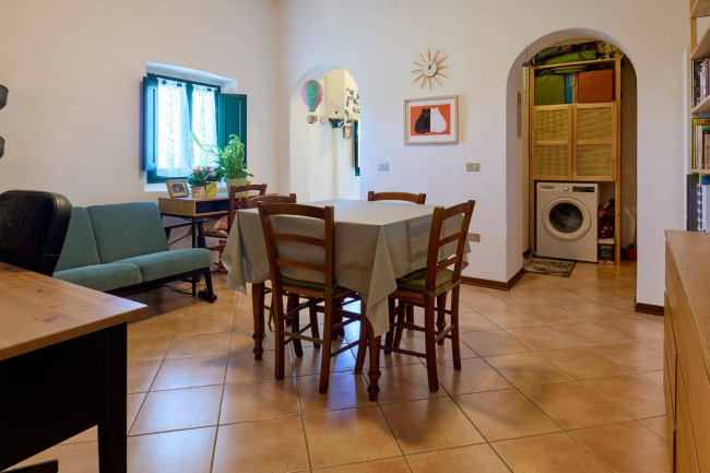 Appartamento in affitto a Capraia e Limite