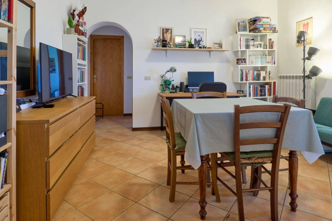 Appartamento in affitto a Capraia e Limite